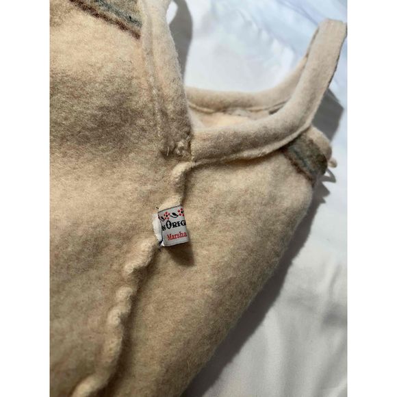 Up Cycled Cream Wool Design Sweater Purse With Personalized Tag - Picture 6 of 6